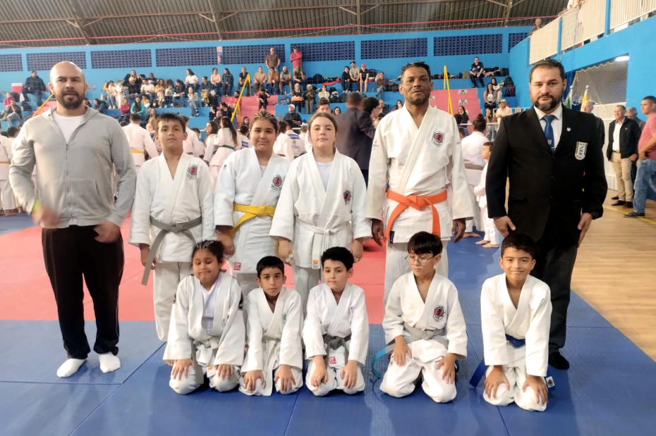 Judocas de Itapeva conquistam 11 medalhas na 1ª Copa de Judô em Riversul